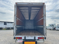 いすゞギガアルミウイング大型（10t）[写真10]