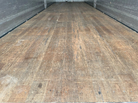 いすゞギガアルミウイング大型（10t）[写真14]