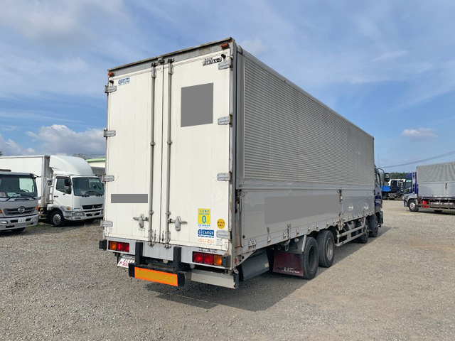 いすゞギガアルミウイング大型（10t）[写真02]