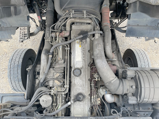 いすゞギガアルミウイング大型（10t）[写真25]