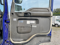 いすゞギガアルミウイング大型（10t）[写真30]