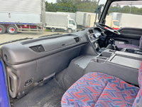 いすゞギガアルミウイング大型（10t）[写真31]