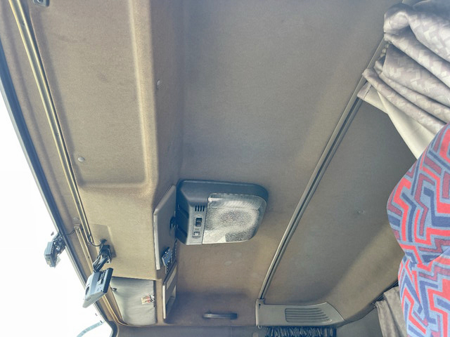 いすゞギガアルミウイング大型（10t）[写真33]