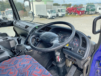 いすゞギガアルミウイング大型（10t）[写真35]