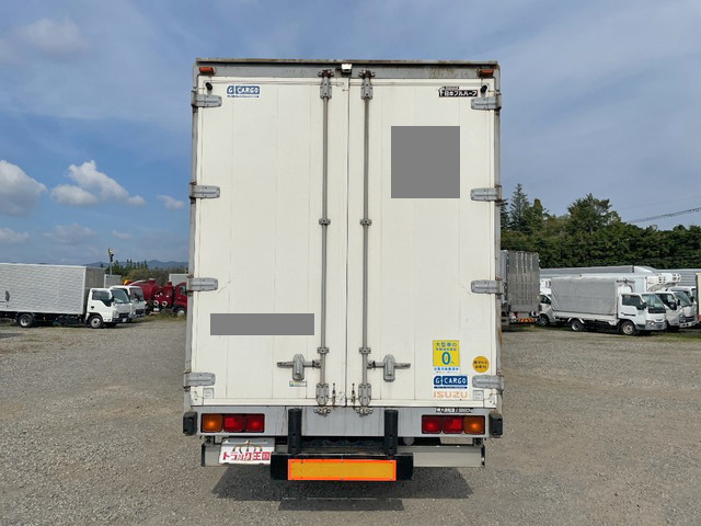 いすゞギガアルミウイング大型（10t）[写真09]