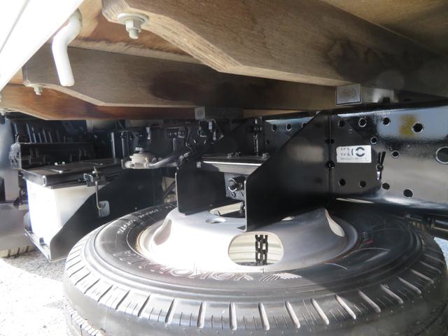 いすゞエルフ平ボディ小型（2t・3t）[写真13]