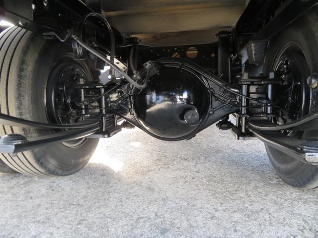 いすゞエルフ平ボディ小型（2t・3t）[写真22]