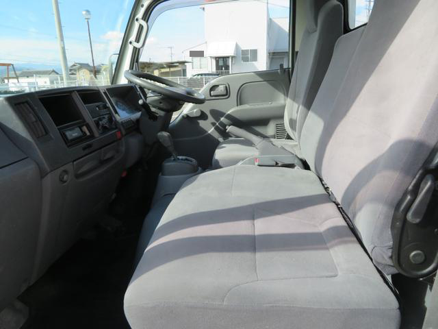 いすゞエルフ平ボディ小型（2t・3t）[写真30]