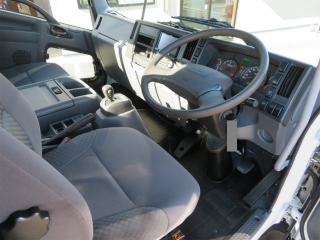 いすゞフォワードアルミブロック中型（4t）[写真08]