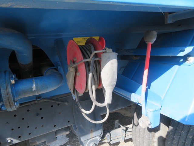 トヨタトヨエースタンク車（タンクローリー）小型（2t・3t）[写真14]