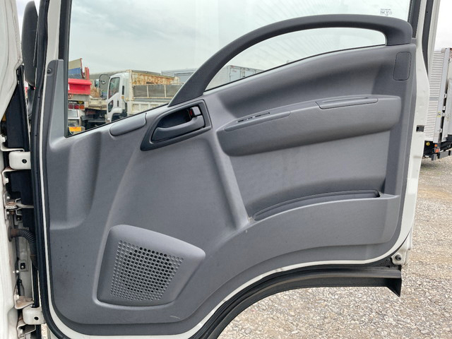 いすゞエルフアルミバン小型（2t・3t）[写真29]