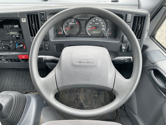 いすゞエルフアルミバン小型（2t・3t）[写真35]