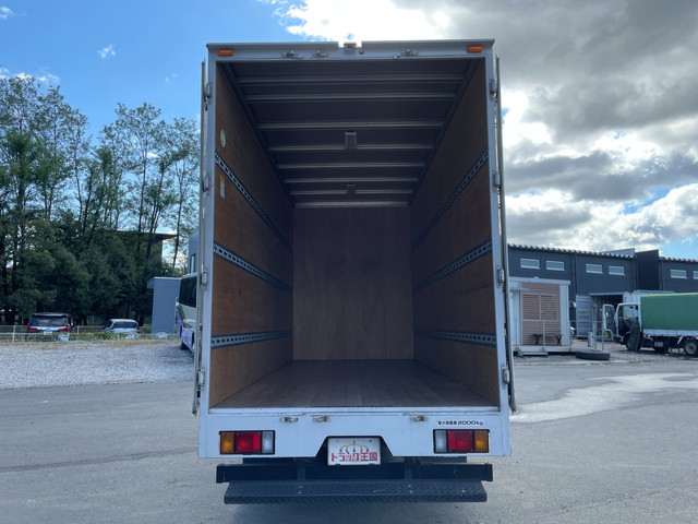 いすゞエルフアルミバン小型（2t・3t）[写真10]