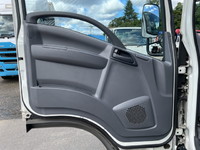 いすゞエルフアルミバン小型（2t・3t）[写真22]