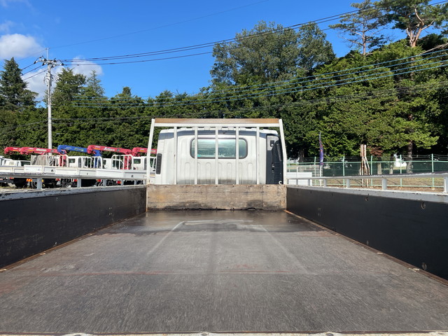 いすゞエルフ平ボディ小型（2t・3t）[写真11]