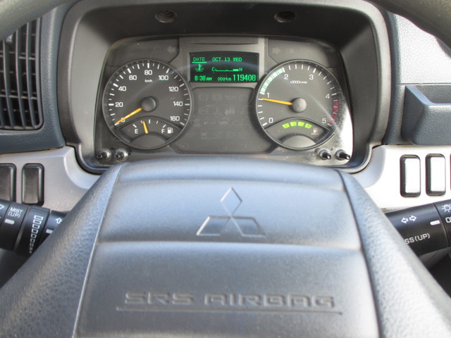 三菱ふそうキャンター平ボディ小型（2t・3t）[写真11]