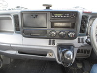 三菱ふそうキャンター平ボディ小型（2t・3t）[写真12]