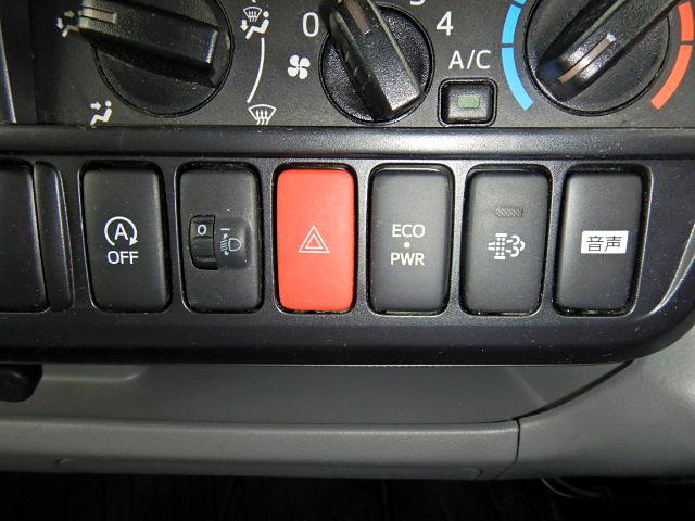 日野デュトロパネルバン小型（2t・3t）[写真13]