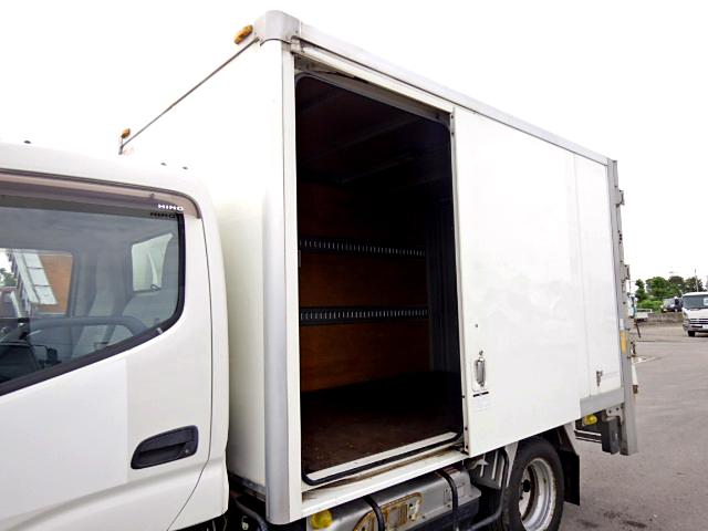 日野デュトロパネルバン小型（2t・3t）[写真19]