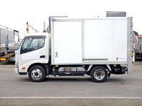 日野デュトロパネルバン小型（2t・3t）[写真03]