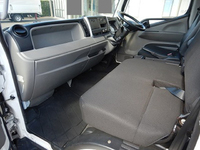 三菱ふそうキャンターアルミバン小型（2t・3t）[写真11]