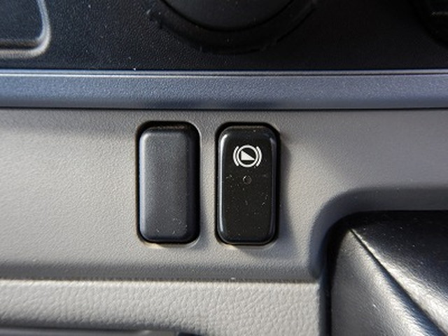 三菱ふそうキャンターアルミバン小型（2t・3t）[写真16]