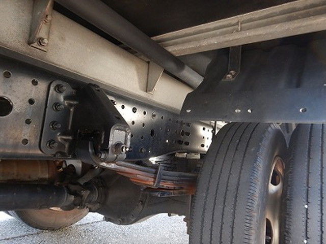 三菱ふそうキャンターアルミバン小型（2t・3t）[写真20]