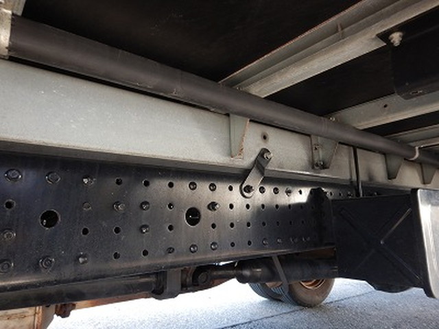 三菱ふそうキャンターアルミバン小型（2t・3t）[写真22]