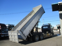 UDトラックスビッグサム深ダンプ（土砂禁ダンプ）大型（10t）[写真02]