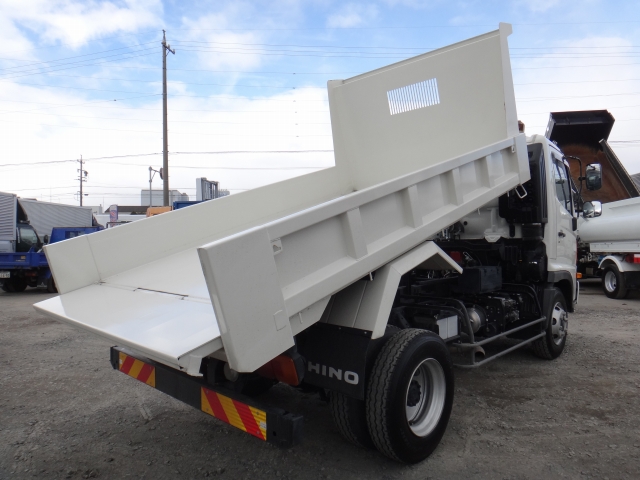 日野レンジャーダンプ中型（4t）[写真02]