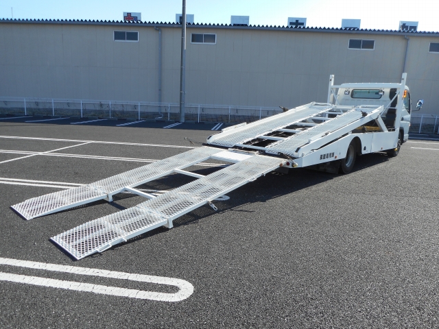 三菱ふそうキャンターキャリアカー小型（2t・3t）[写真02]