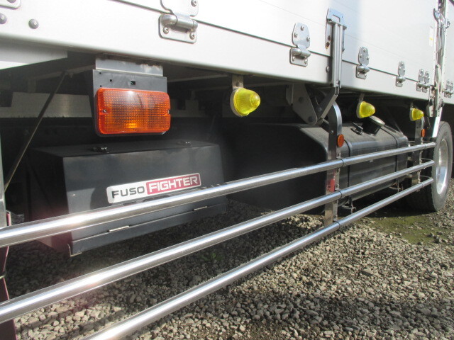三菱ふそうファイター冷蔵冷凍ウイング増トン（6t・8t）[写真14]
