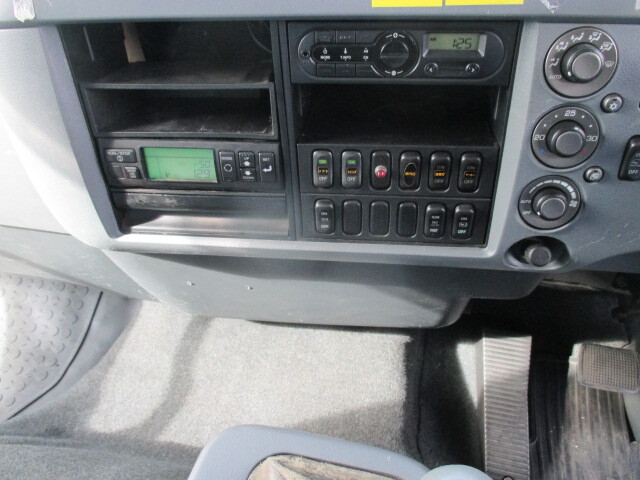 三菱ふそうファイター冷蔵冷凍ウイング増トン（6t・8t）[写真21]