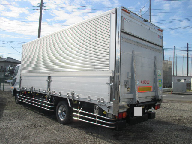 三菱ふそうファイター冷蔵冷凍ウイング増トン（6t・8t）[写真03]