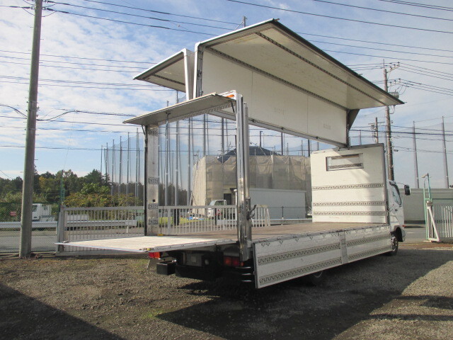 三菱ふそうファイター冷蔵冷凍ウイング増トン（6t・8t）[写真05]