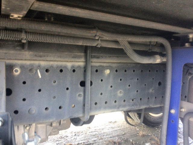 いすゞエルフ冷凍車（冷蔵車）小型（2t・3t）[写真18]