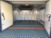 いすゞエルフ冷凍車（冷蔵車）小型（2t・3t）[写真08]