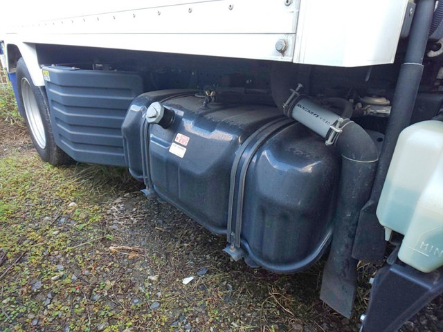 いすゞエルフ冷凍車（冷蔵車）小型（2t・3t）[写真15]