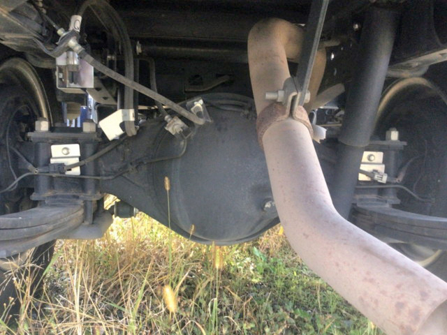 いすゞエルフ冷凍車（冷蔵車）小型（2t・3t）[写真18]