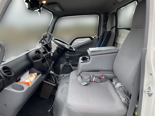 日野デュトロ平ボディ小型（2t・3t）[写真27]