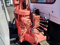 UDトラックスコンドルセルフクレーン3段中型（4t）[写真12]