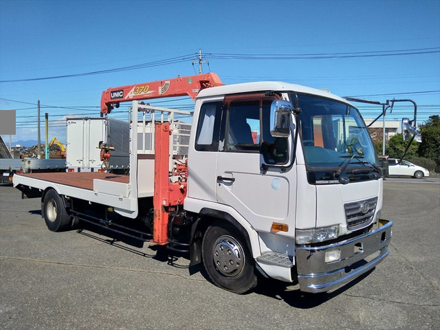 UDトラックスコンドルセルフクレーン3段中型（4t）[写真03]