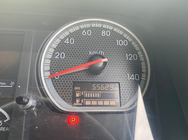 いすゞギガ深ダンプ（土砂禁ダンプ）大型（10t）[写真10]