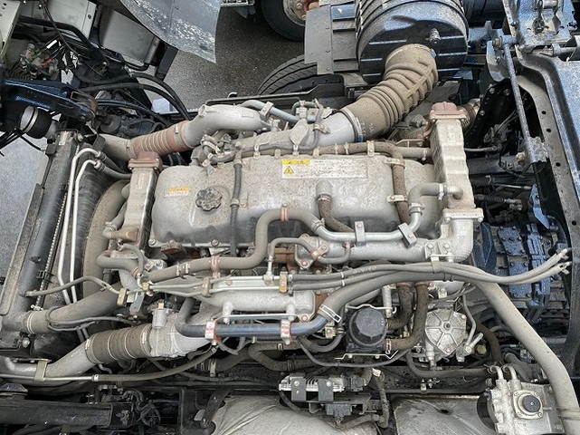 いすゞギガ深ダンプ（土砂禁ダンプ）大型（10t）[写真11]