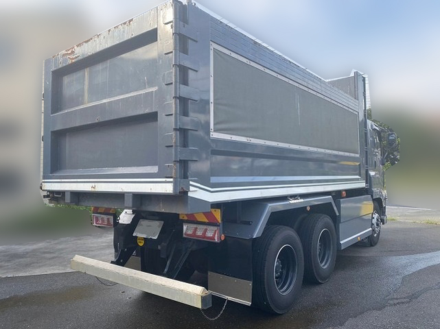 いすゞギガ深ダンプ（土砂禁ダンプ）大型（10t）[写真02]