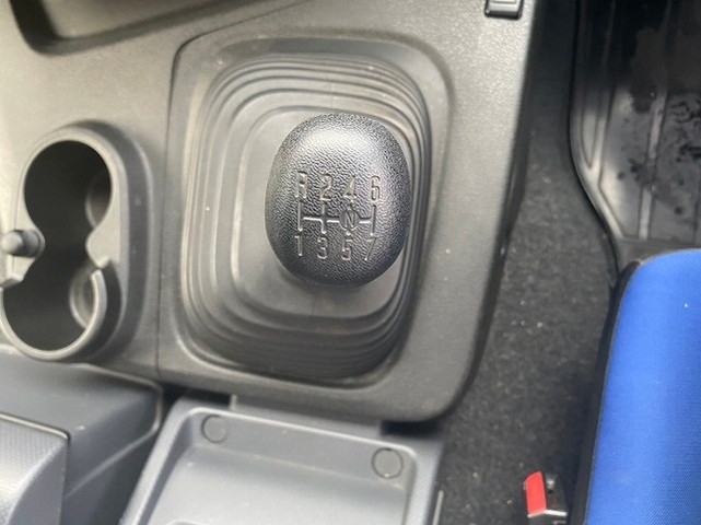 いすゞギガ深ダンプ（土砂禁ダンプ）大型（10t）[写真09]