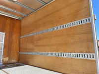 いすゞエルフアルミバン小型（2t・3t）[写真13]