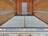 いすゞエルフアルミバン小型（2t・3t）[写真14]