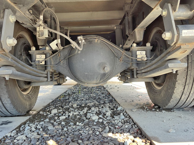 いすゞエルフアルミバン小型（2t・3t）[写真23]