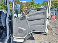 いすゞエルフアルミバン小型（2t・3t）[写真28]